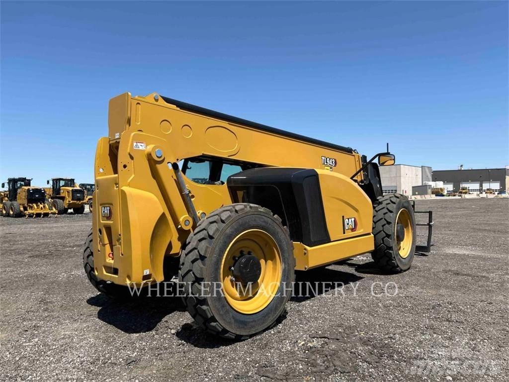 CAT TL943 CB 伸縮臂操作車