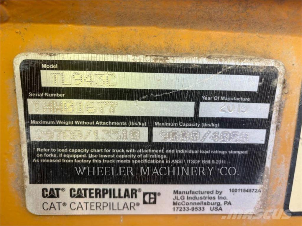 CAT TL943C CAB 伸縮臂操作車