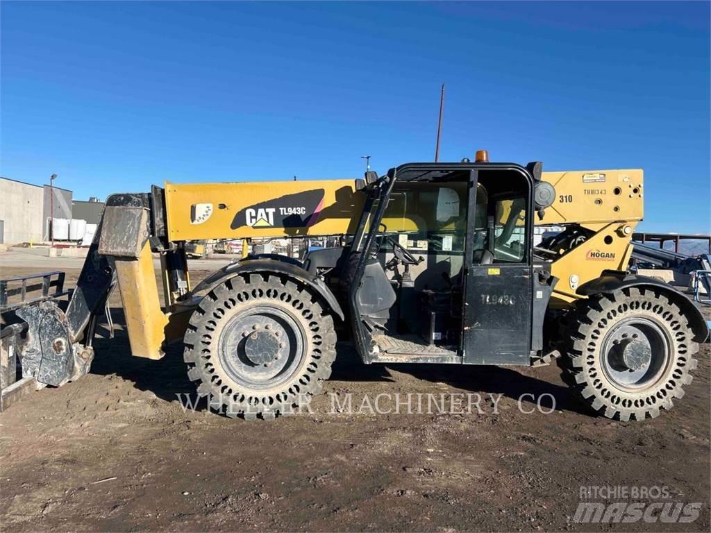 CAT TL943C CPY 伸縮臂操作車