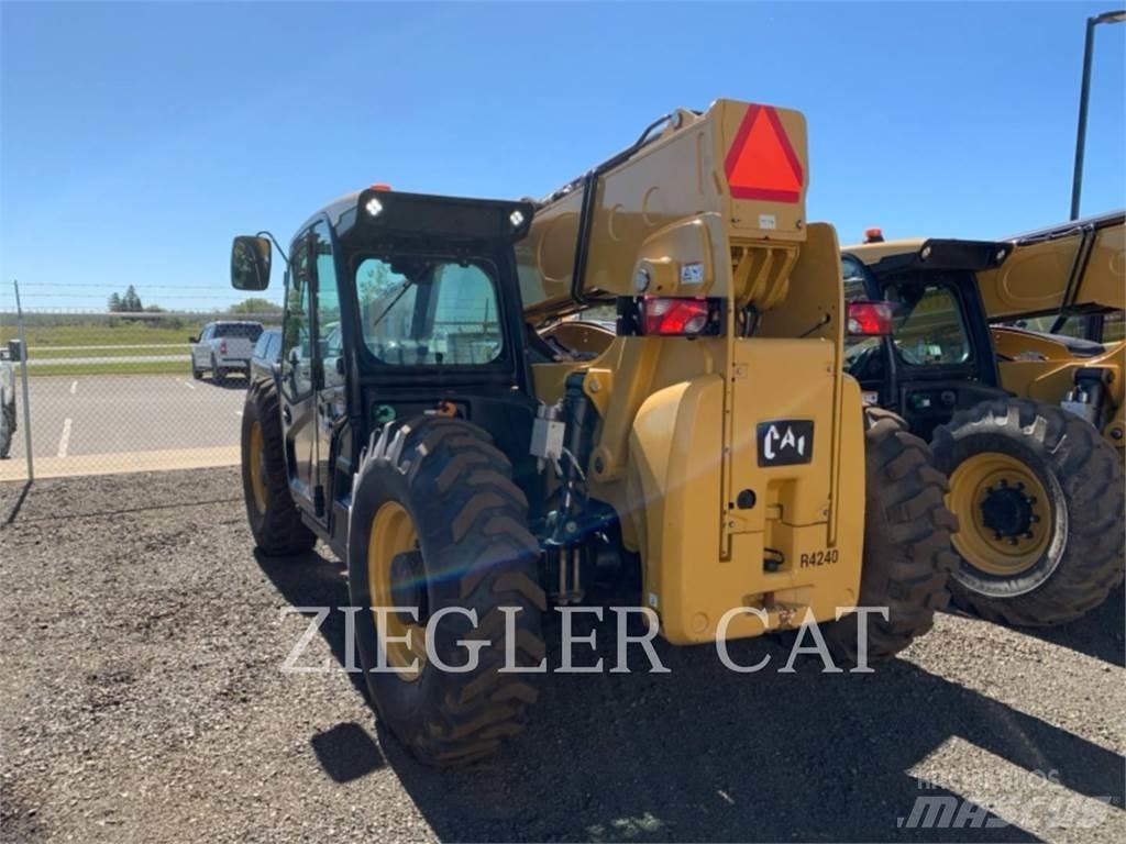 CAT TL943D 伸縮臂操作車