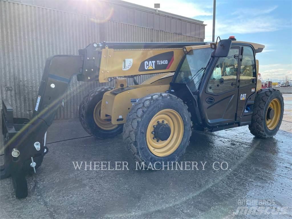 CAT TL943D CB 伸縮臂操作車