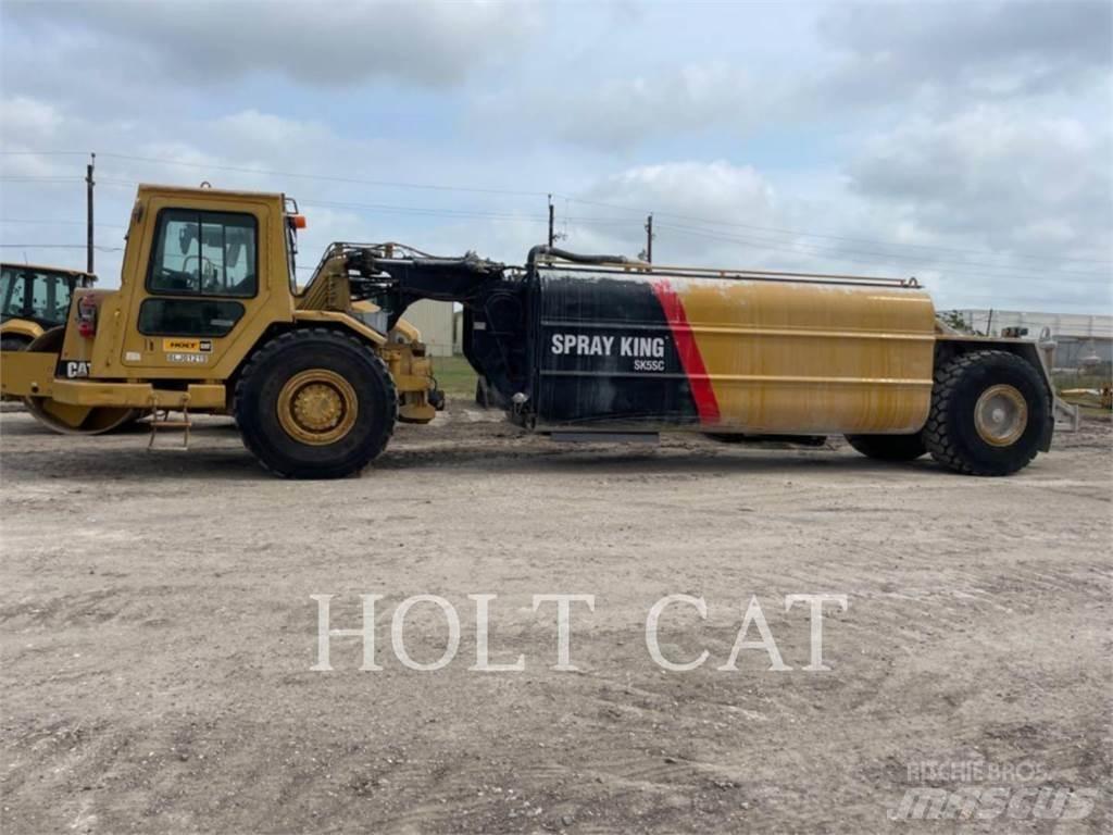 CAT W00 613C 刮土機