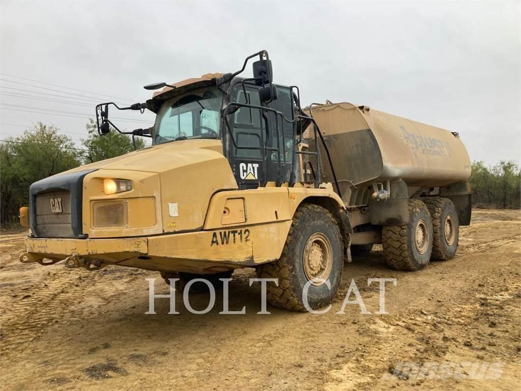 CAT W00 730 鉸接式起吊車