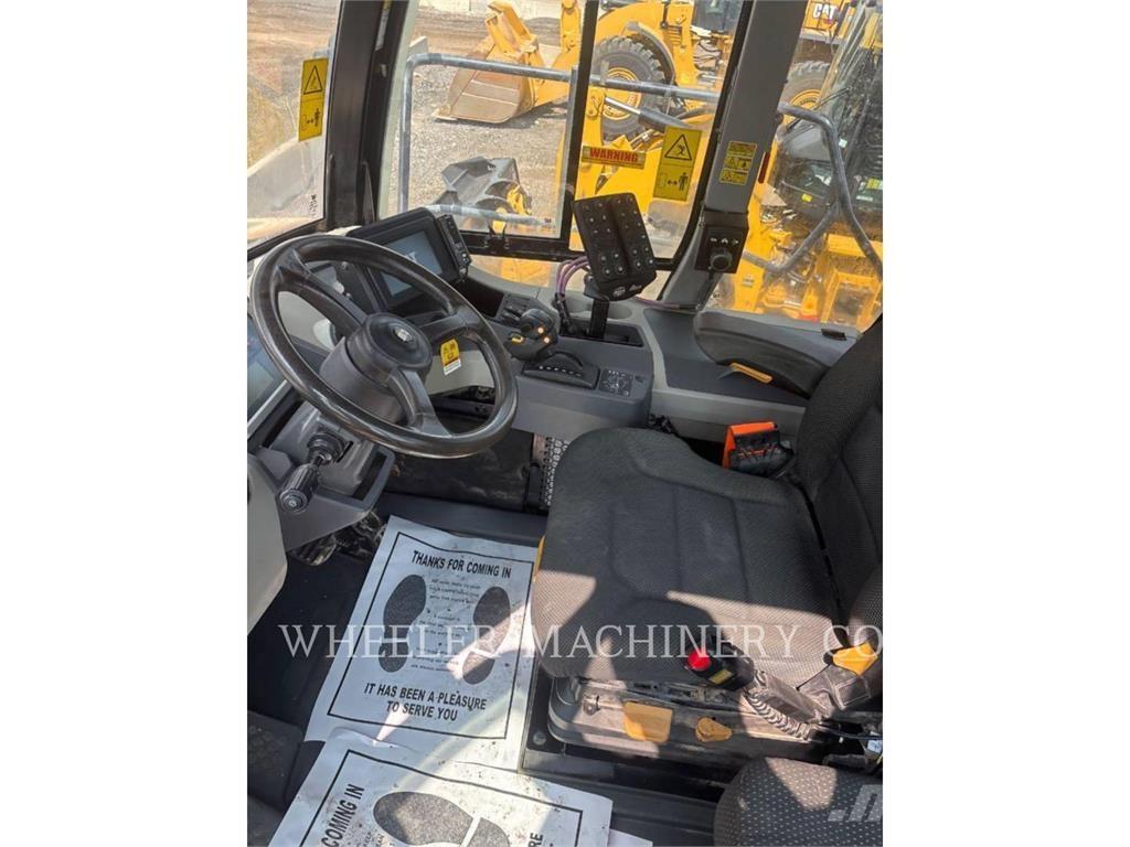 CAT WT 740 GC 運油車