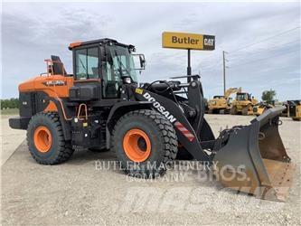 Doosan DL320-7 輪胎式裝載機