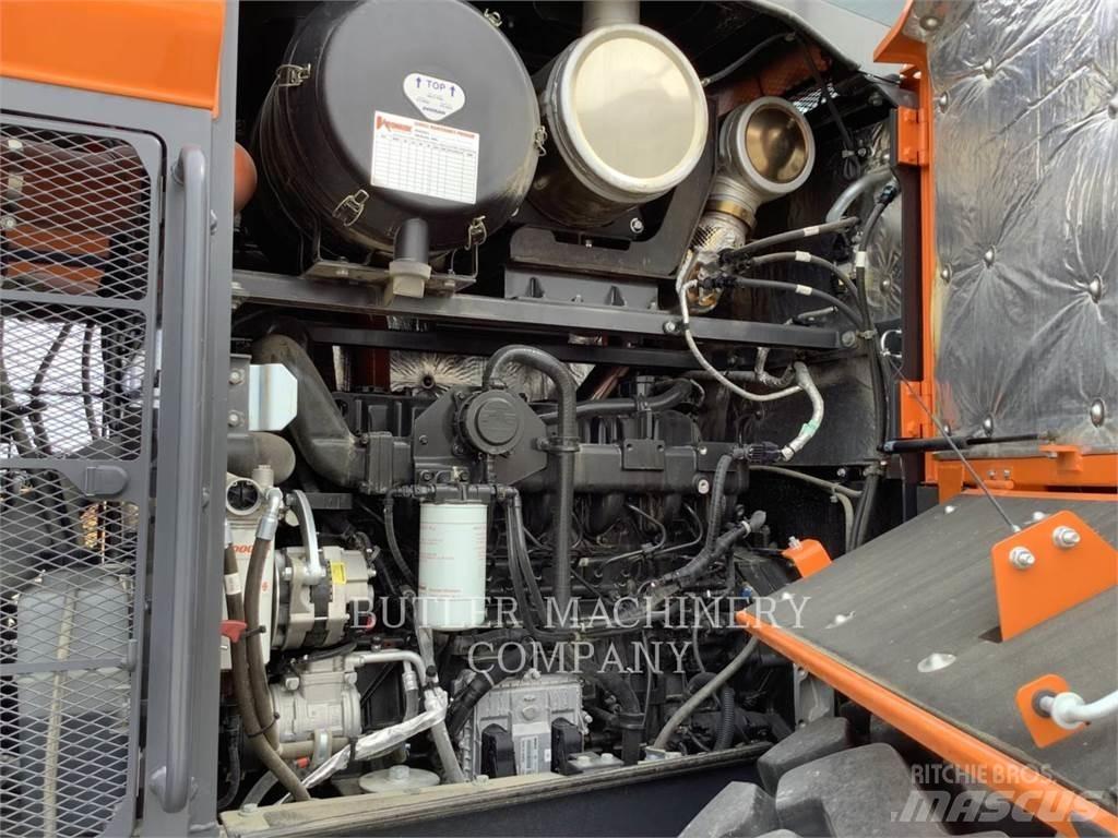 Doosan DL320-7 輪胎式裝載機