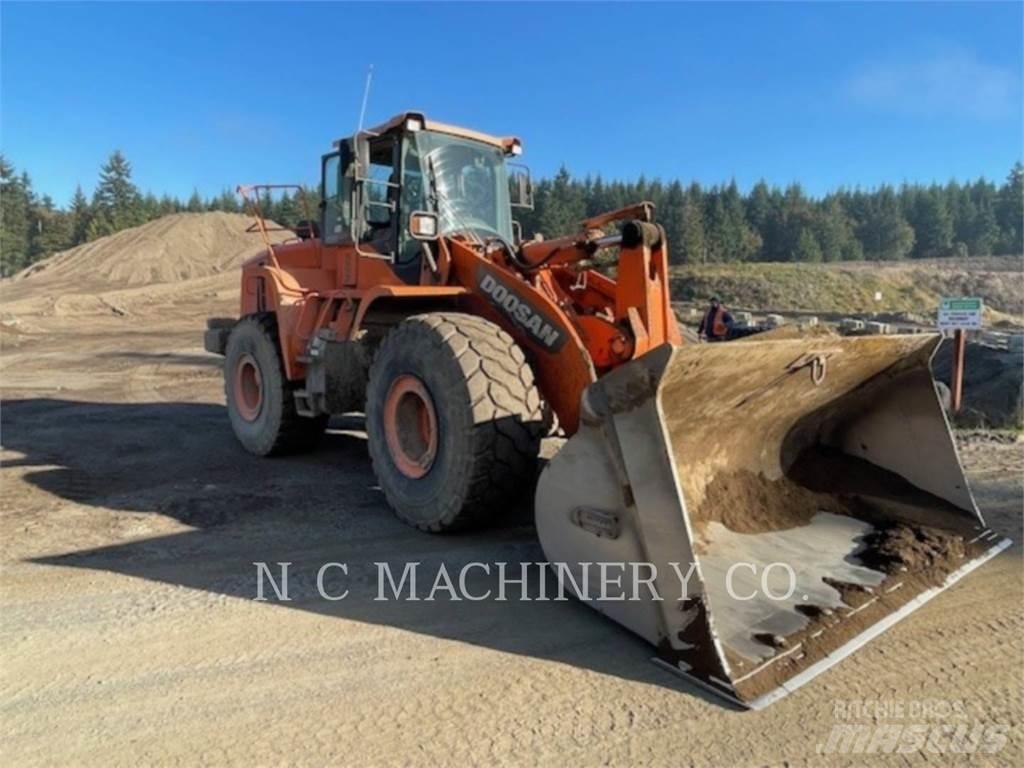 Doosan DL420-3 輪胎式裝載機