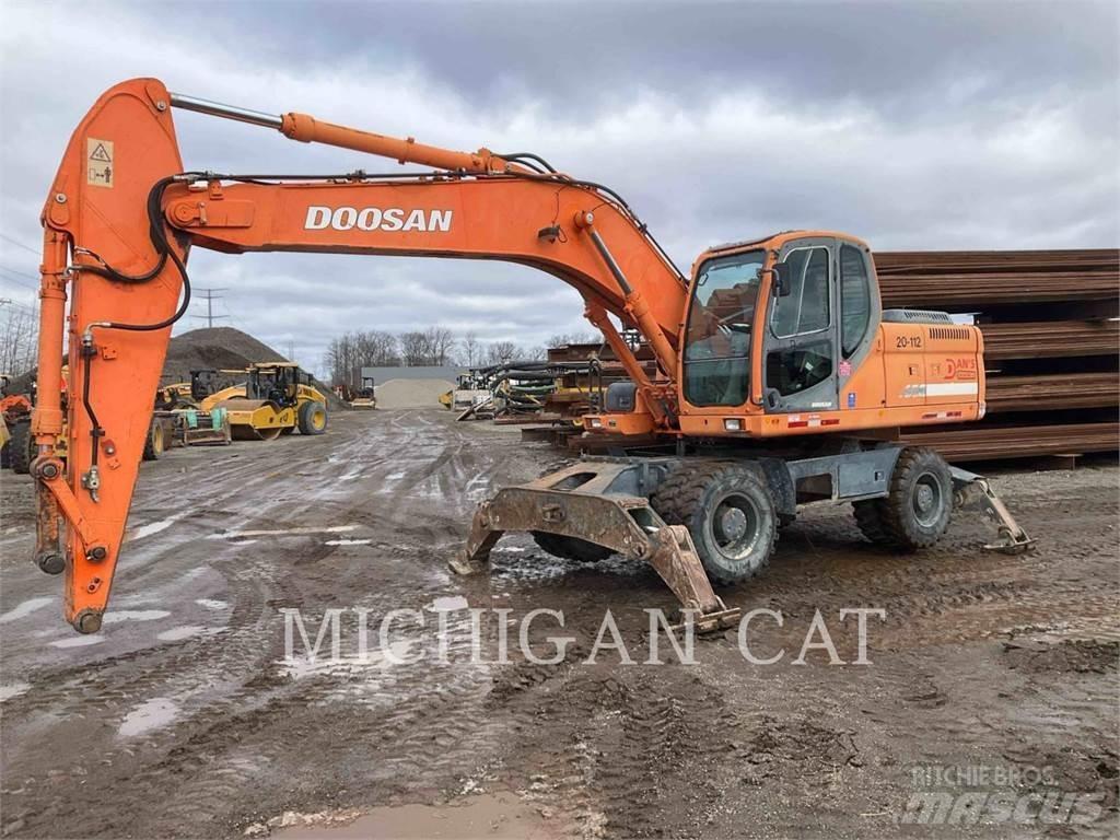 Doosan DX210W 旋轉式挖土機/掘鑿機/挖掘機