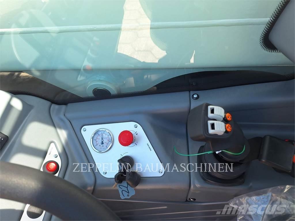 Faresin 6.26E 伸縮臂操作車