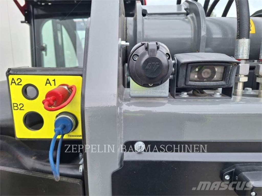 Faresin 7.32 伸縮臂操作車