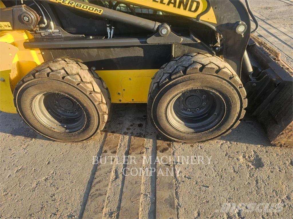 Ford / New Holland L318 滑移轉向裝載機