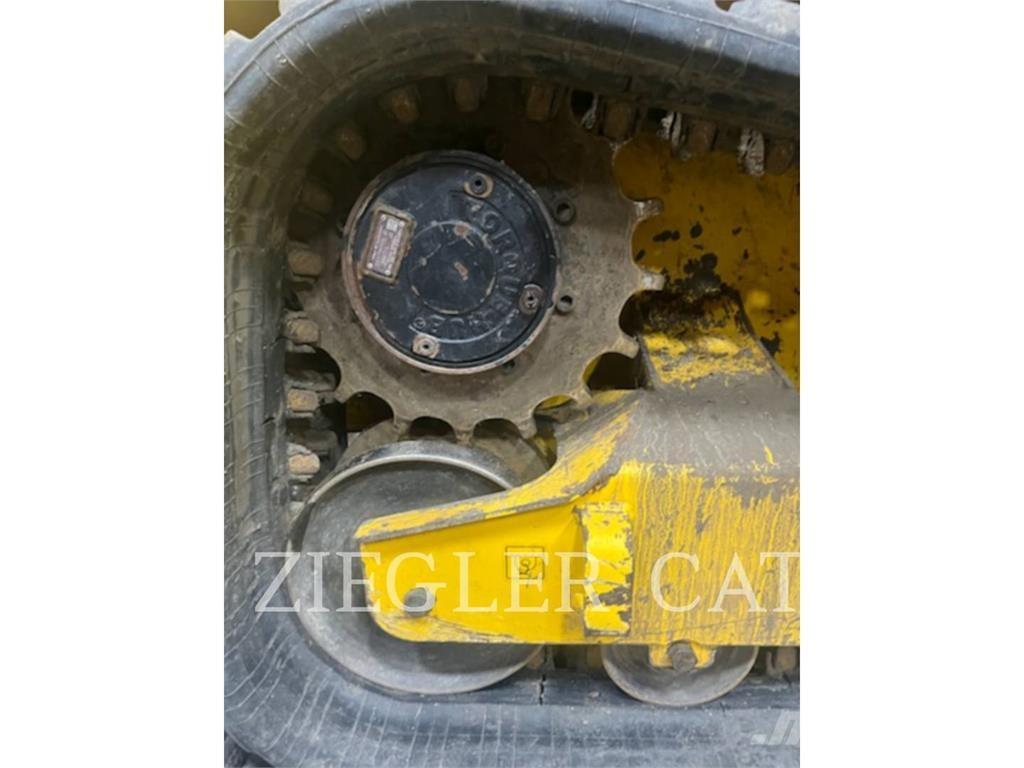 Gehl RT215 推土機