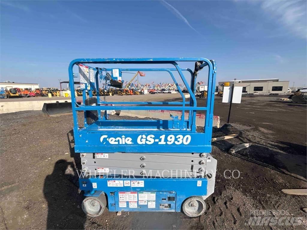Genie GS1930 剪式升降機