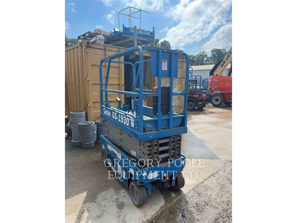 Genie GS1930 剪式升降機