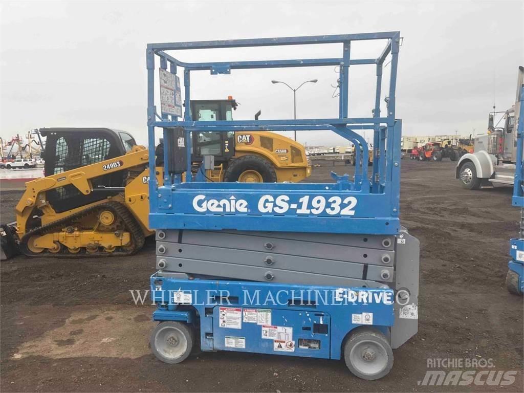 Genie GS1932 剪式升降機