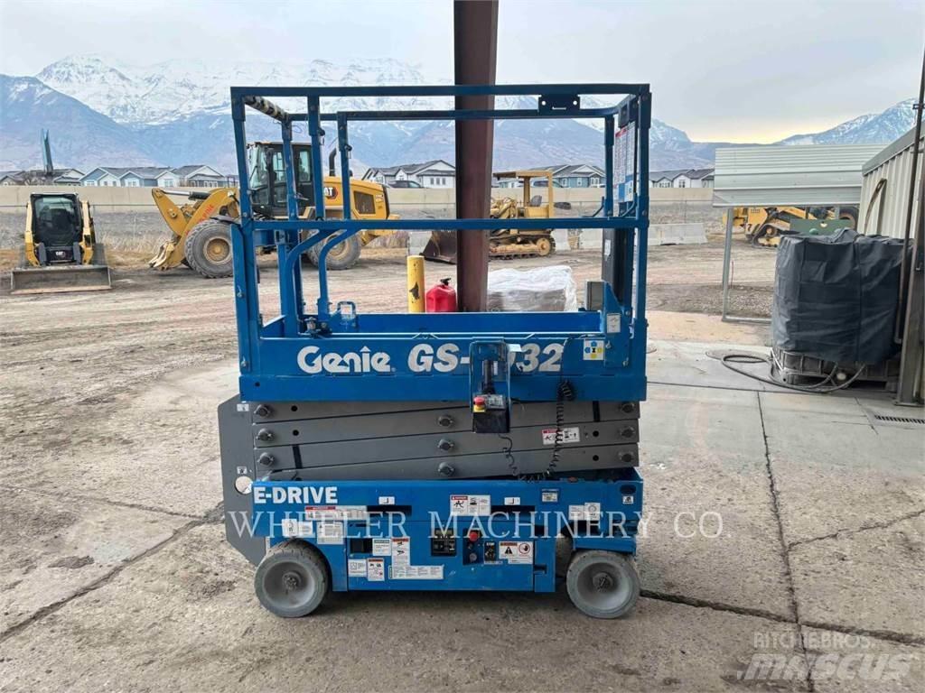 Genie GS1932 剪式升降機