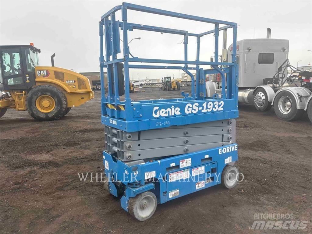 Genie GS1932 剪式升降機