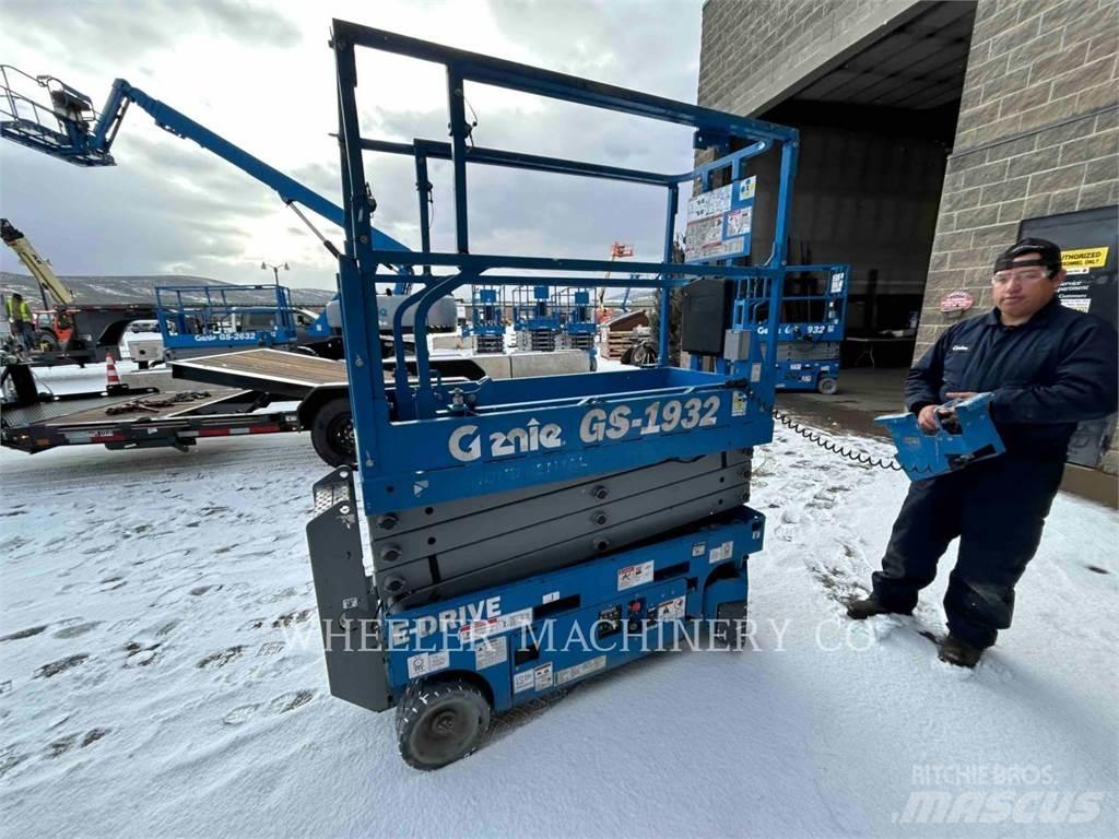 Genie GS1932 剪式升降機