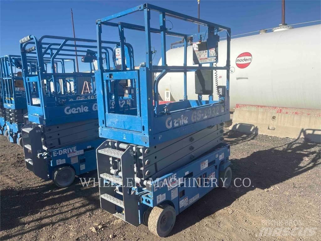 Genie GS1932 剪式升降機