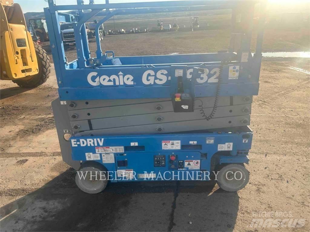 Genie GS1932 剪式升降機