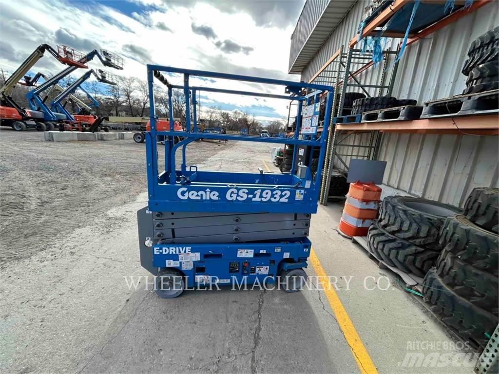 Genie GS1932 剪式升降機