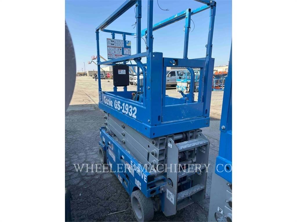 Genie GS1932 剪式升降機