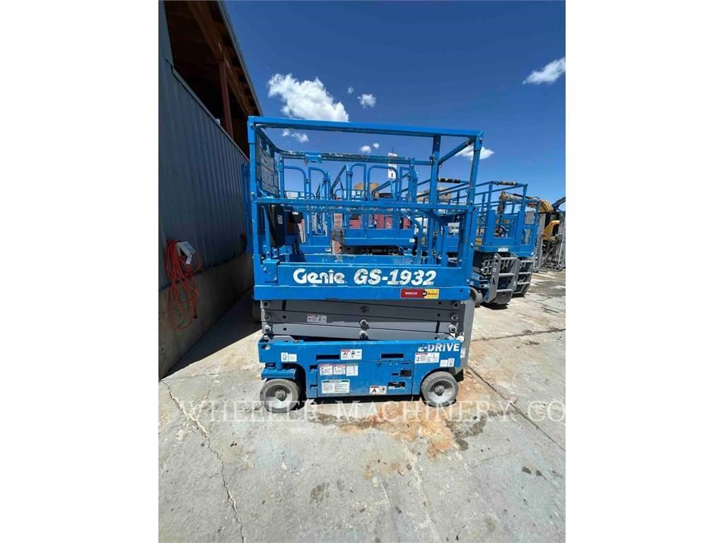 Genie GS1932 剪式升降機