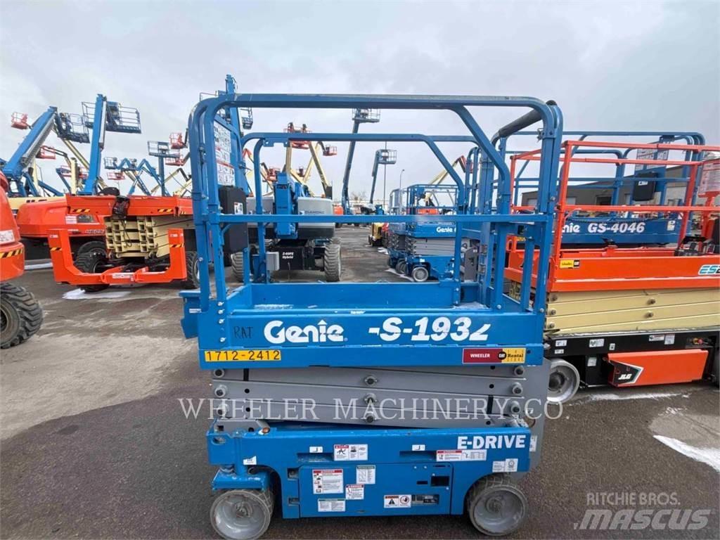 Genie GS1932 剪式升降機