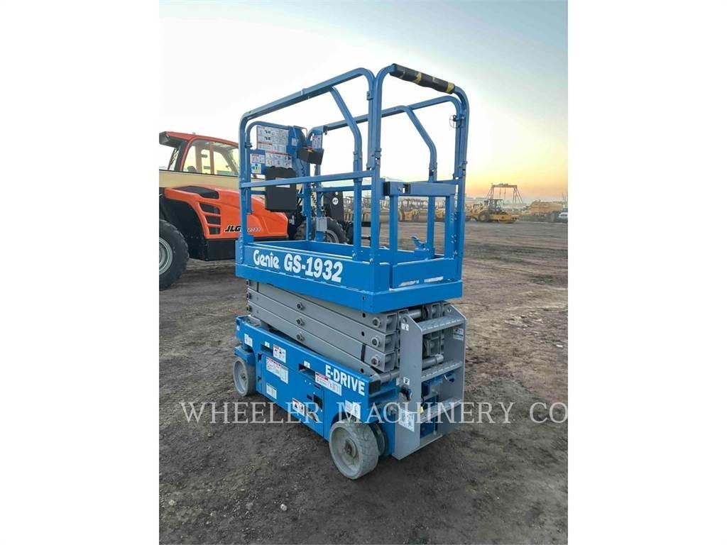 Genie GS1932 剪式升降機