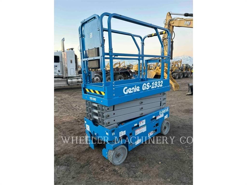 Genie GS1932 剪式升降機