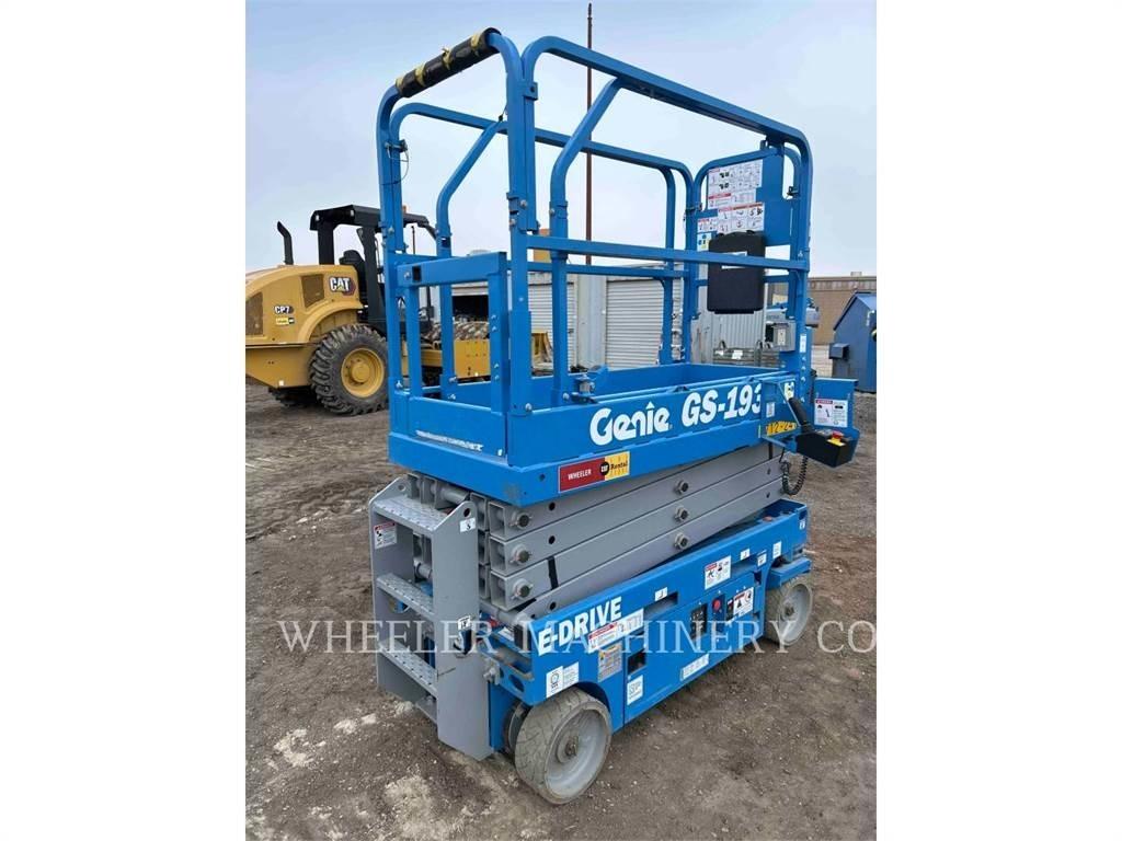 Genie GS1932 剪式升降機