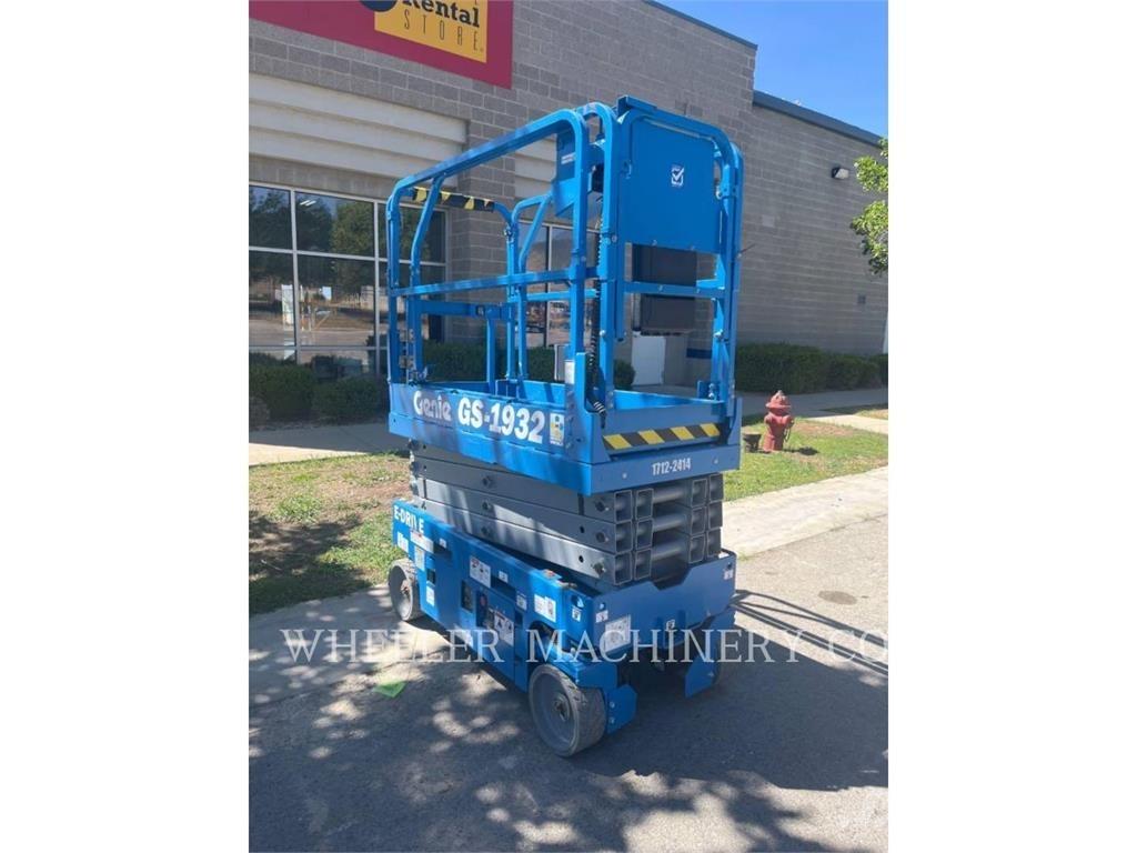 Genie GS1932 剪式升降機