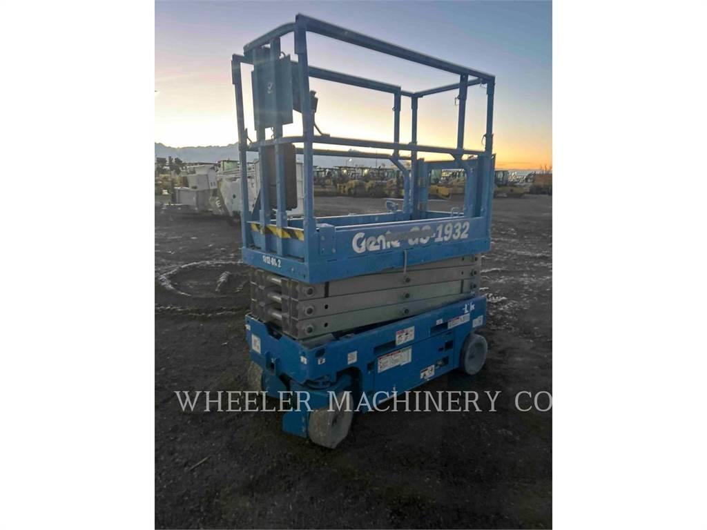 Genie GS1932 剪式升降機