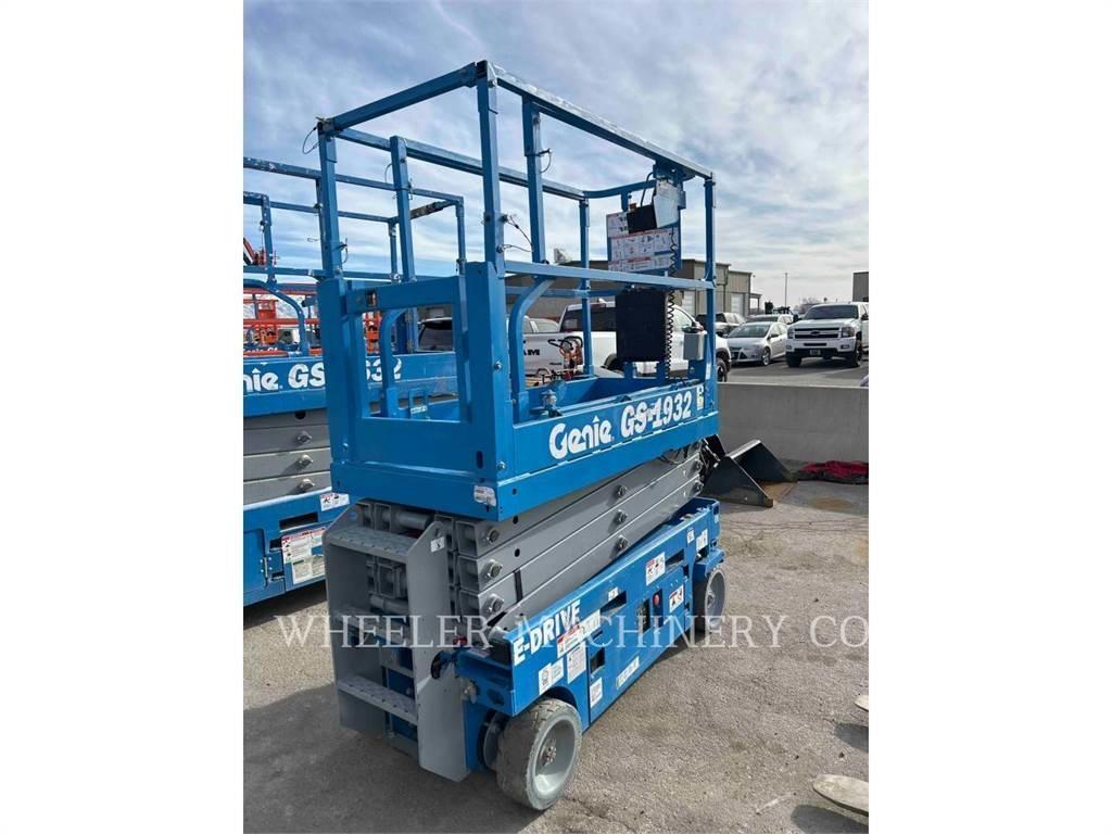 Genie GS1932 剪式升降機