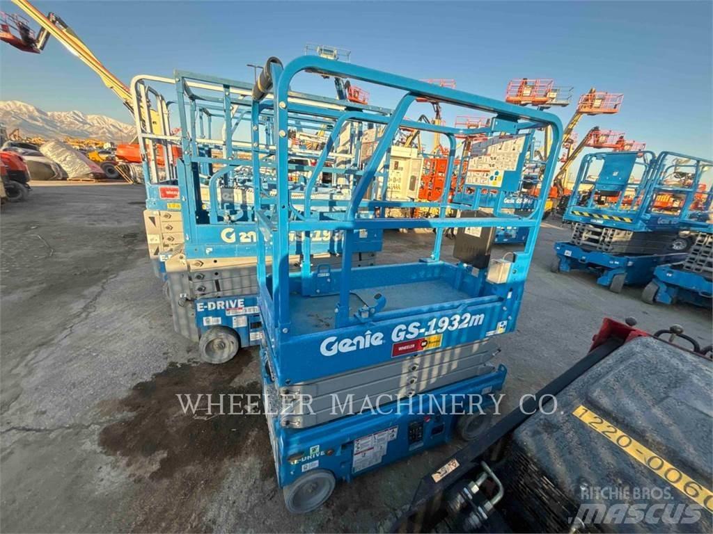 Genie GS1932M 剪式升降機