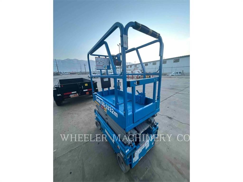Genie GS1932M 剪式升降機