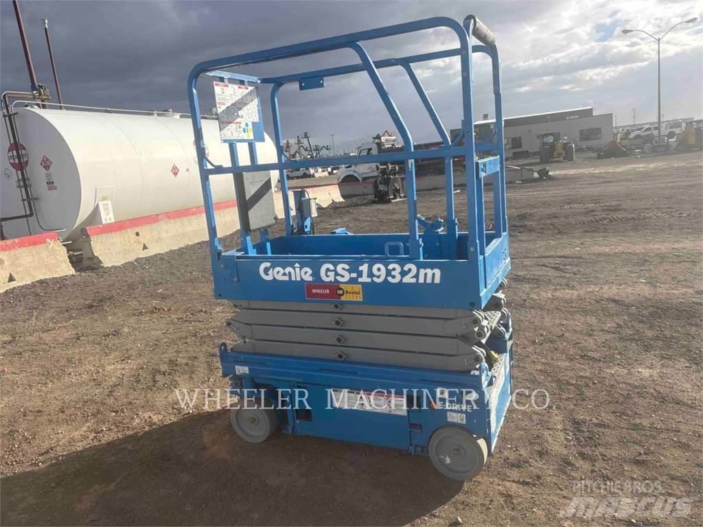 Genie GS1932M 剪式升降機