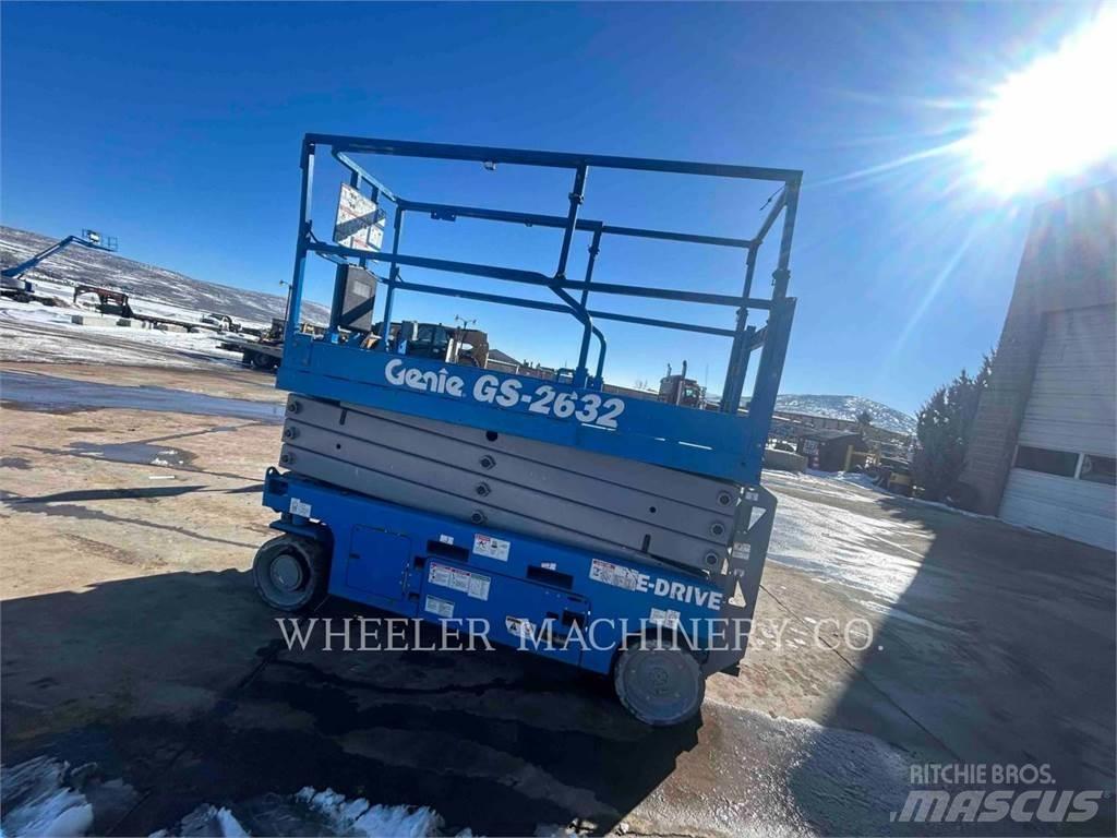 Genie GS2632 剪式升降機