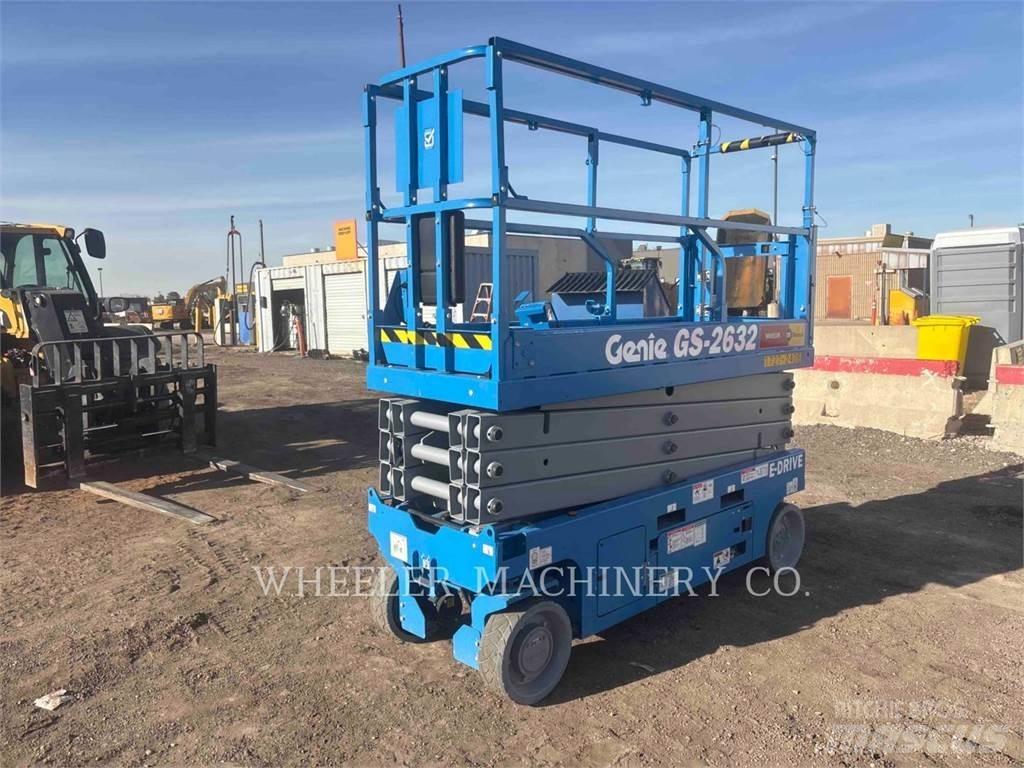 Genie GS2632 剪式升降機