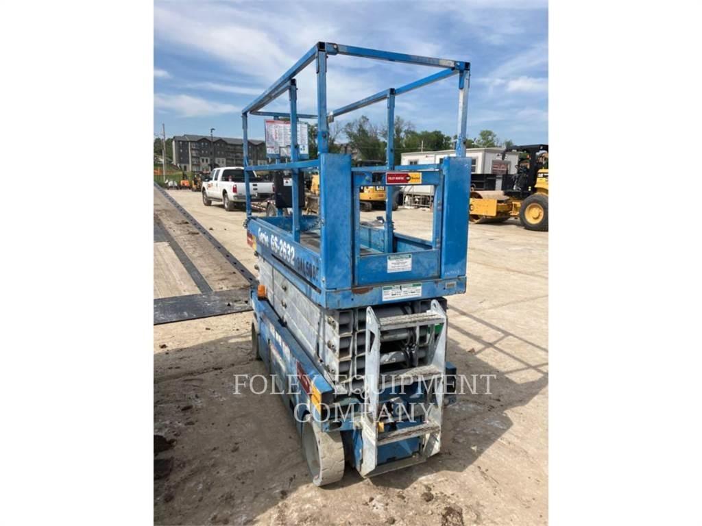 Genie GS2632 剪式升降機