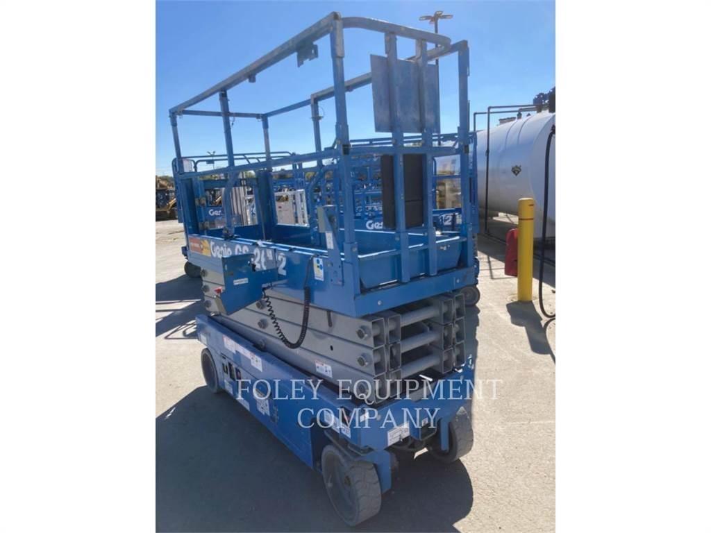 Genie GS2632 剪式升降機