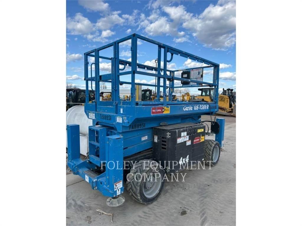 Genie GS2669RTGO 剪式升降機