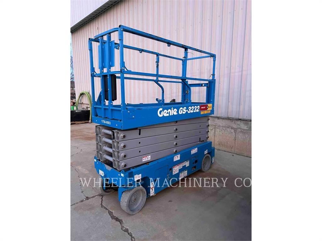 Genie GS3232 剪式升降機