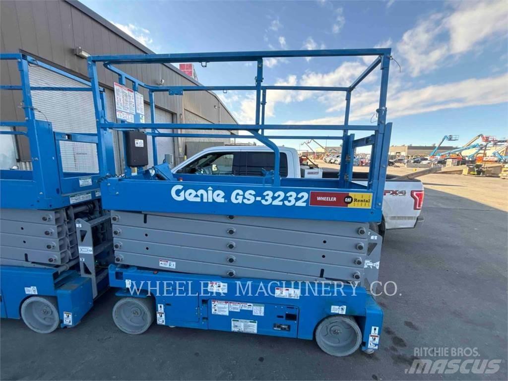 Genie GS3232 剪式升降機