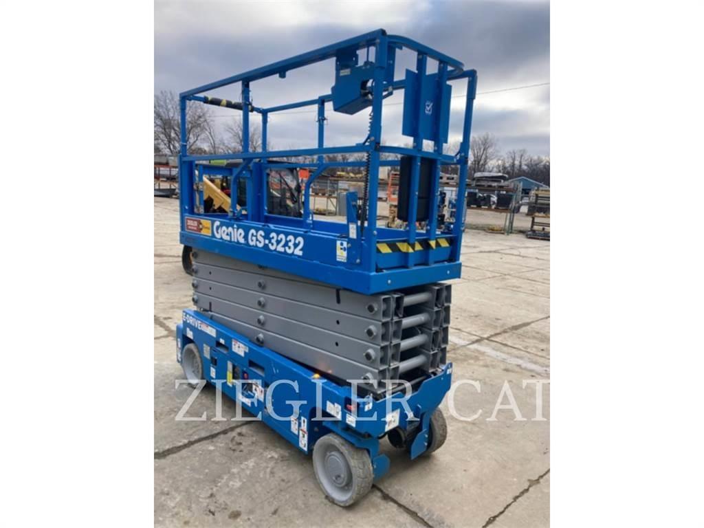 Genie GS3232 剪式升降機