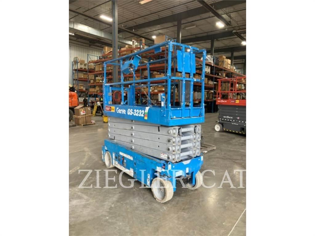 Genie GS3232 剪式升降機