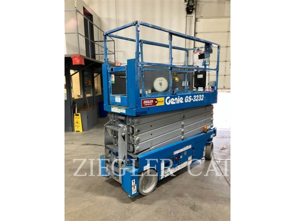 Genie GS3232 剪式升降機
