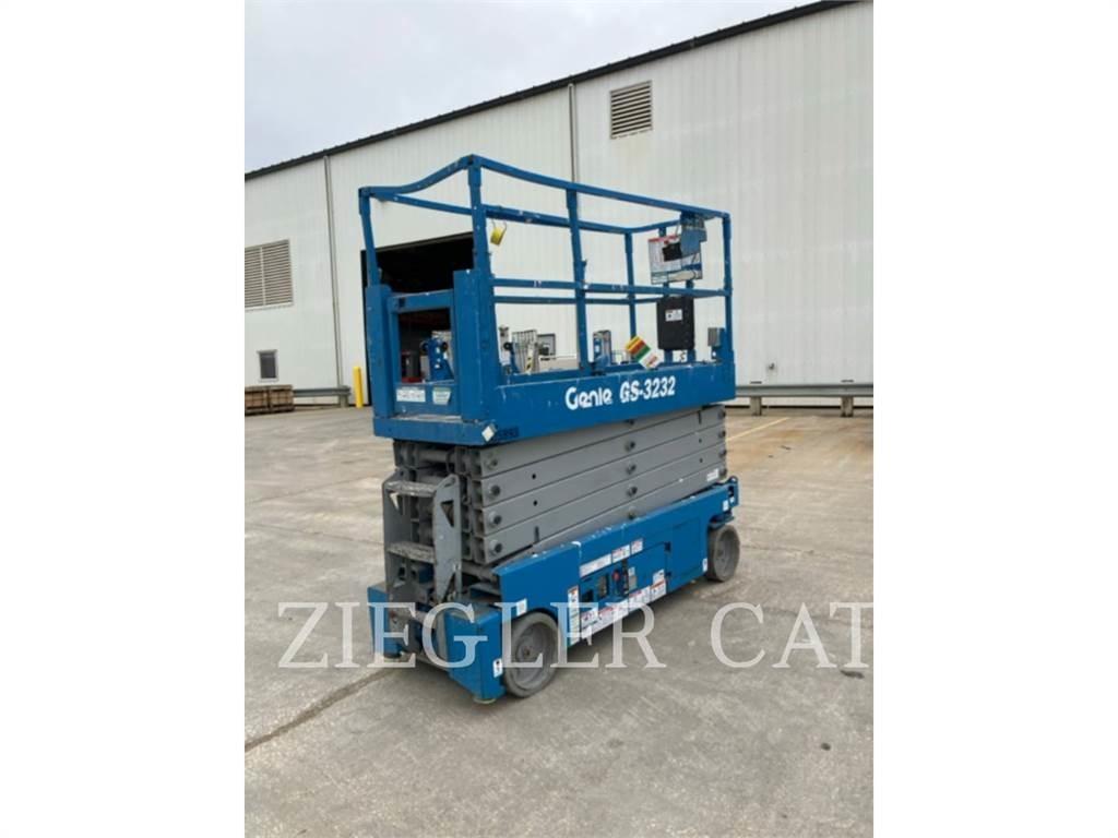 Genie GS3232 剪式升降機