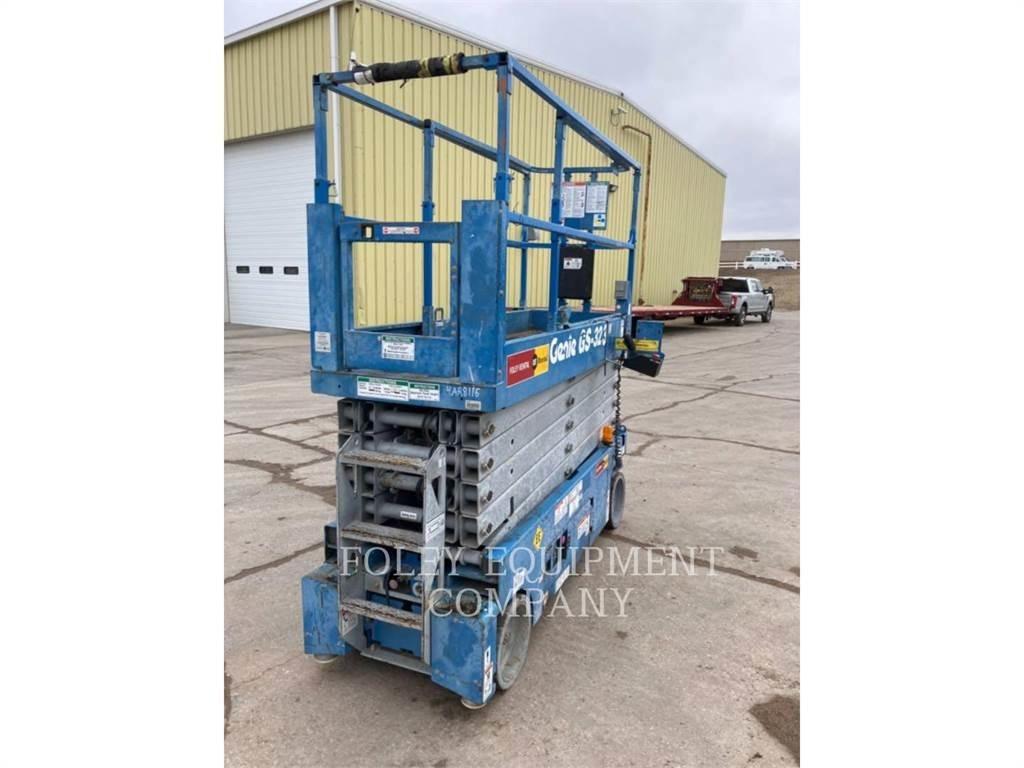 Genie GS3232EEO 剪式升降機