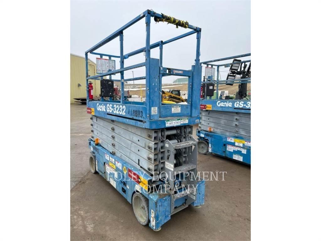 Genie GS3232EEO 剪式升降機